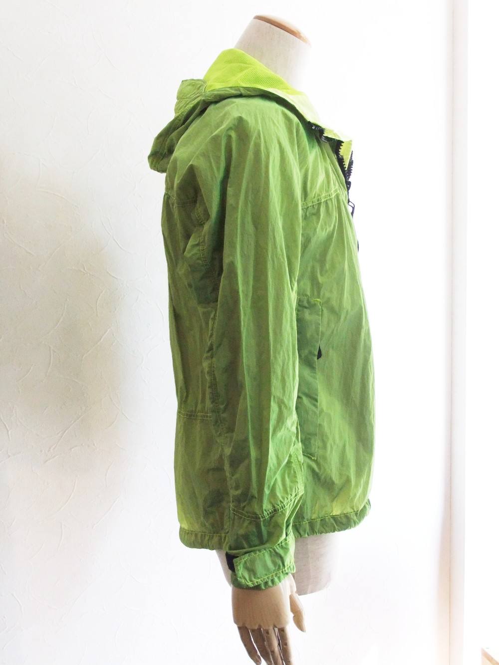 STONE ISLAND - フーデッナイロンブルゾン | 4.444glad