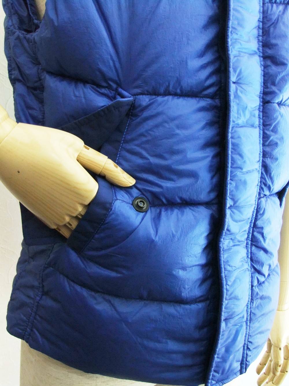 STONE  ダウンベスト 青 STONE ISLAND(ストーンアイランド)ガーメントダイシームレス