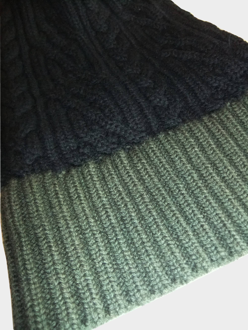 ISAMU KATAYAMA BACKLASH - ケーブル コンビ ワッチ ニットキャップ