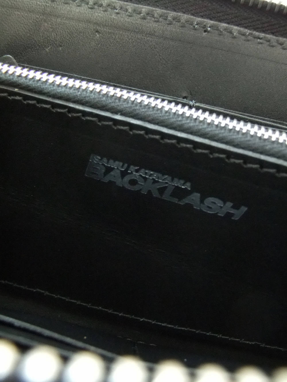 ISAMU KATAYAMA BACKLASH - パイソン オイルバック 長財布 PYTHON