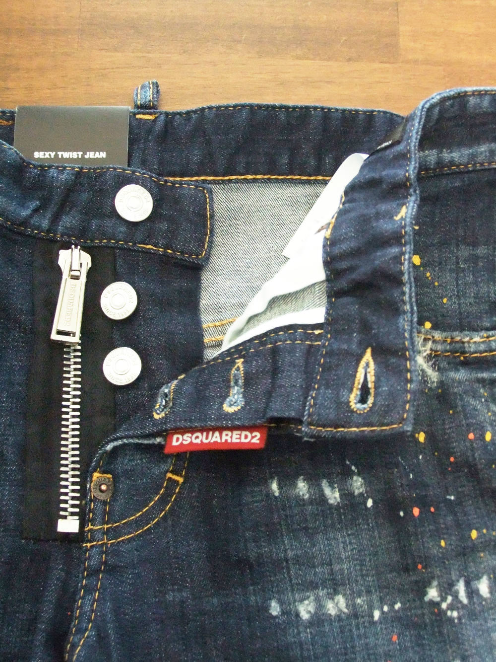 Dsquared2 - SEXY TWIST JEAN セクシー ツイスト ジーンズ