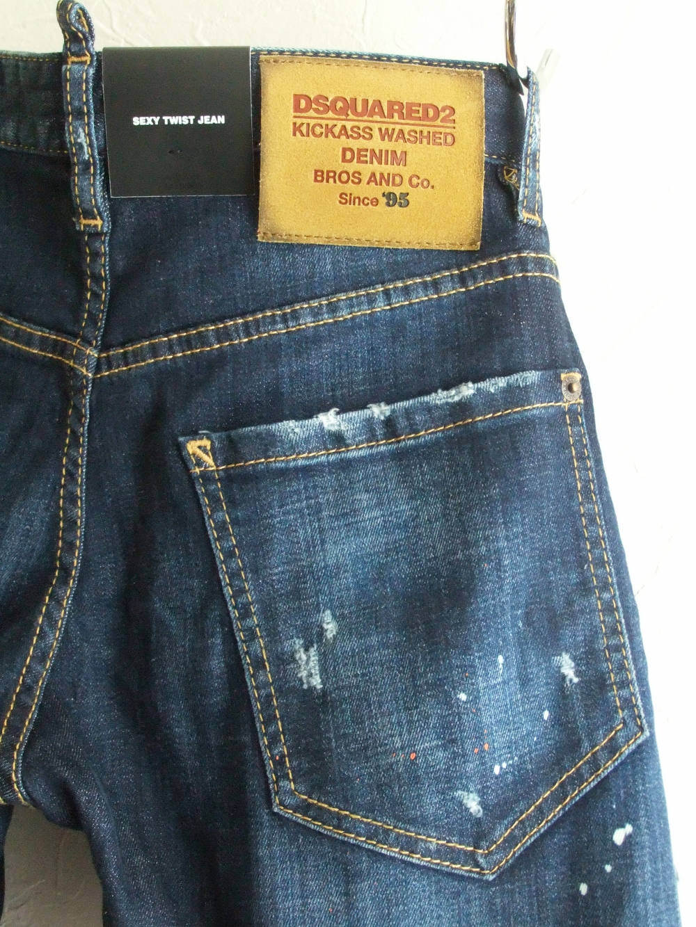 Dsquared2 - SEXY TWIST JEAN セクシー ツイスト ジーンズ S71LBO503