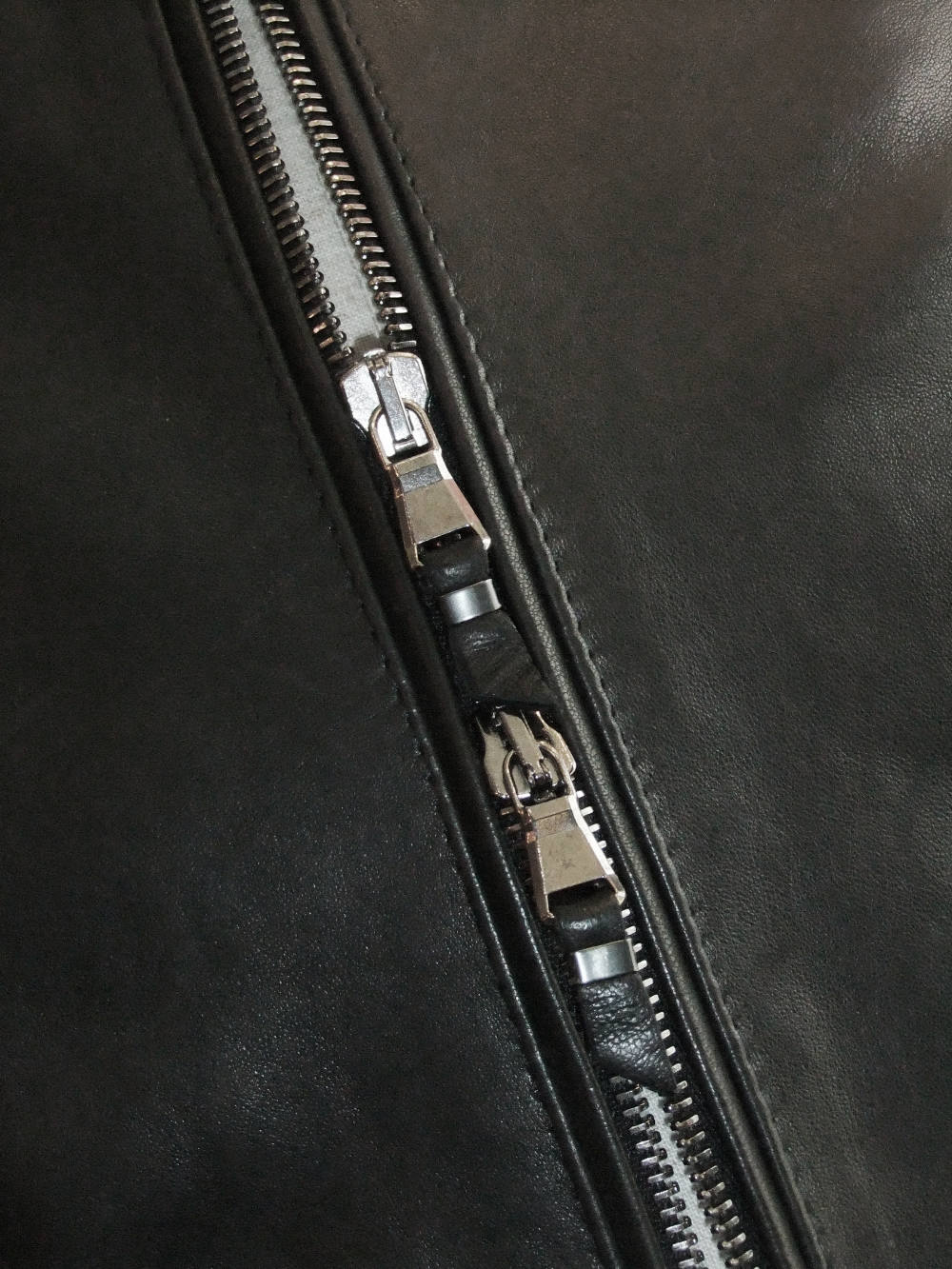 EMMETI - JURI ラムスキン ナッパレザー シングルライダースジャケット