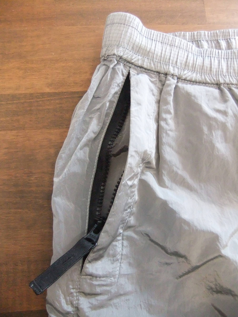 STONE ISLAND - NYLON METAL RIPSTOP PANTS ナイロンメタルパンツ