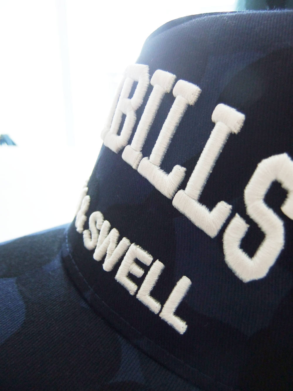 rough & swell - MESH TOUR CAP CAMO ( NAVY ) ロゴ入りキャップ
