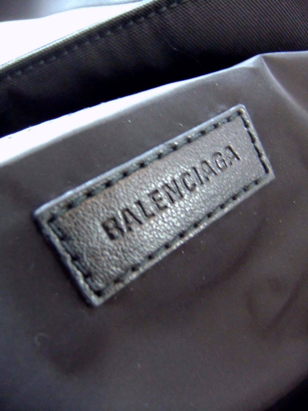 BALENCIAGA - エクスプローラー トート 567032-9TY45 | 4.444glad