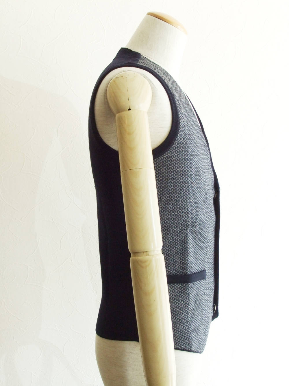 LARDINI - ウール ニットベスト LGSM40-53003 | 4.444glad