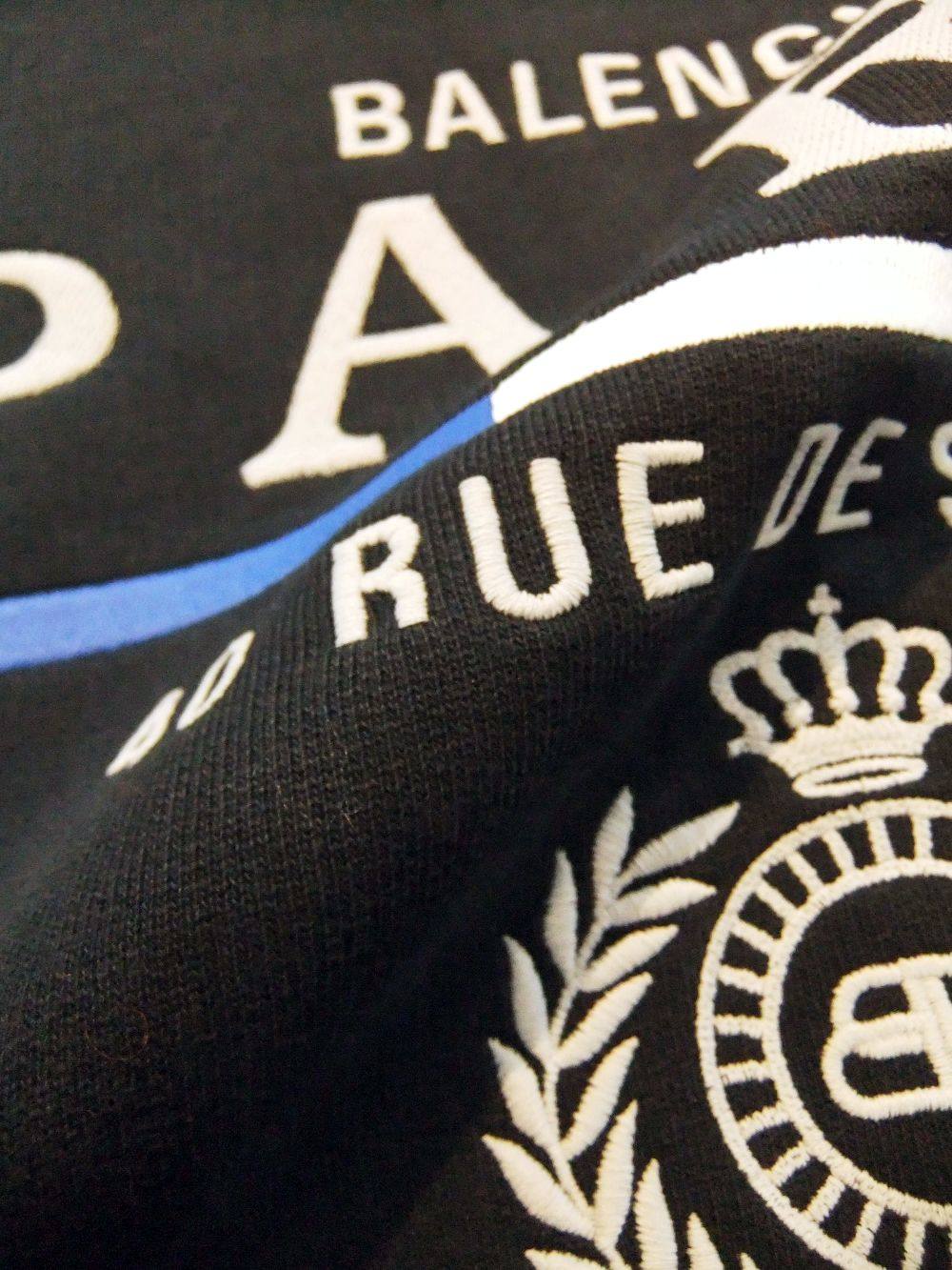 BALENCIAGA - パリフラッグ オーバーサイズ フーディー 594576 BALENCIAGA - パリフラッグ オーバーサイズ フーディー 594576