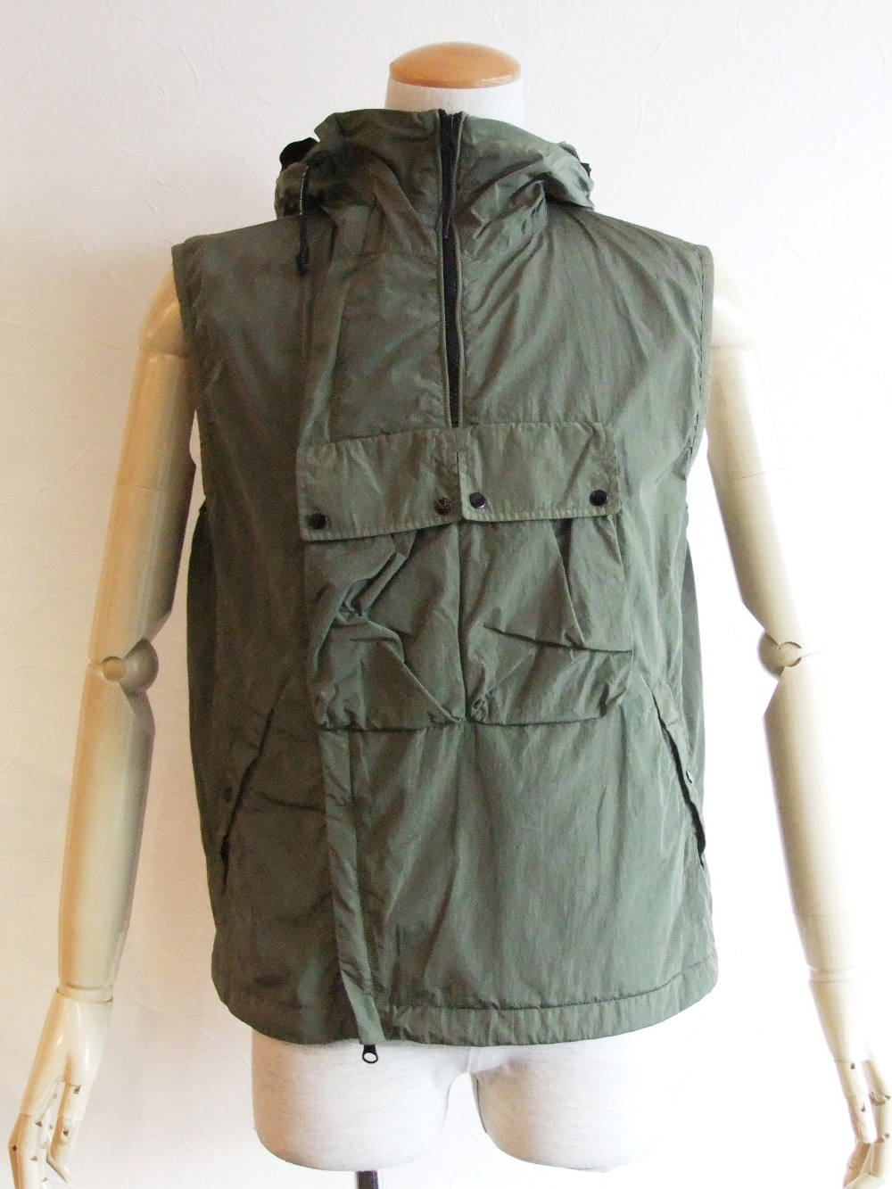 C.P. COMPANY - GOGGLES GILET ゴーグル フーデット