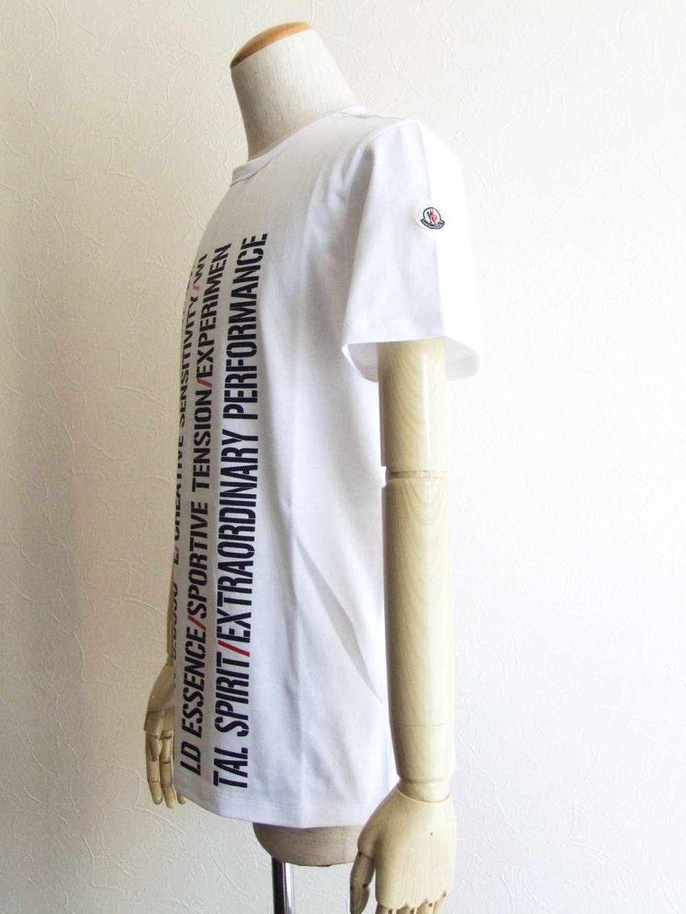 2枚セットMONCLER ロゴ Tシャツ ホワイト10A MONCLER（モンクレール）の「Moncler - ロゴ Tシャツ - men