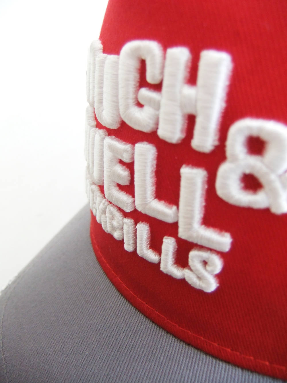 rough & swell - TRUCKER CAP ( レッド × グレー ) ロゴ入りキャップ